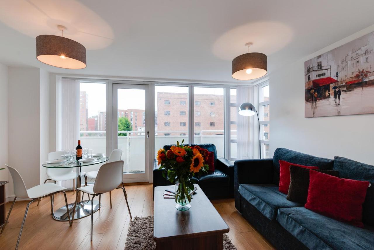 Base Serviced Apartments - The Docks Liverpool Exterior photo