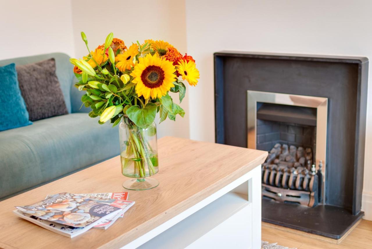 Base Serviced Apartments - The Docks Liverpool Exterior photo
